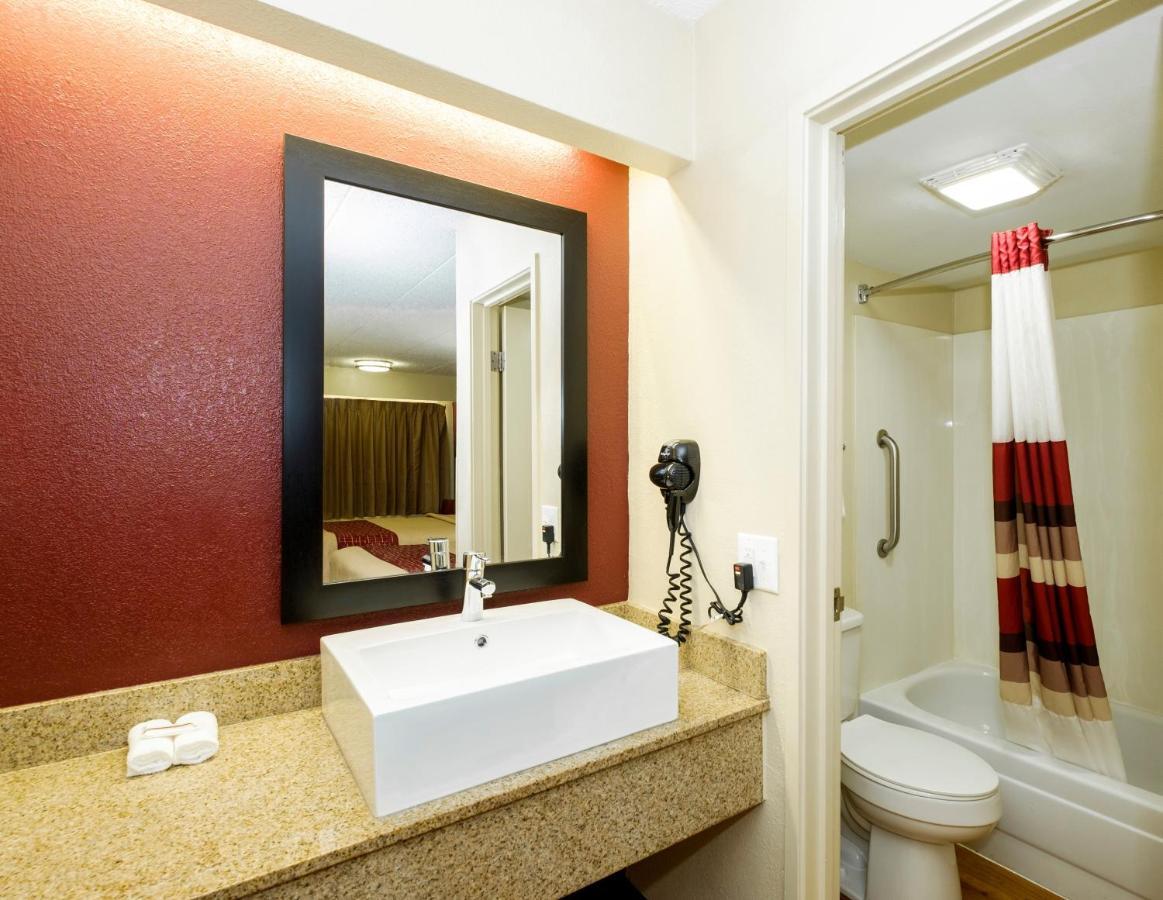 Red Roof Inn Columbus West - Hilliard New Rome Екстериор снимка
