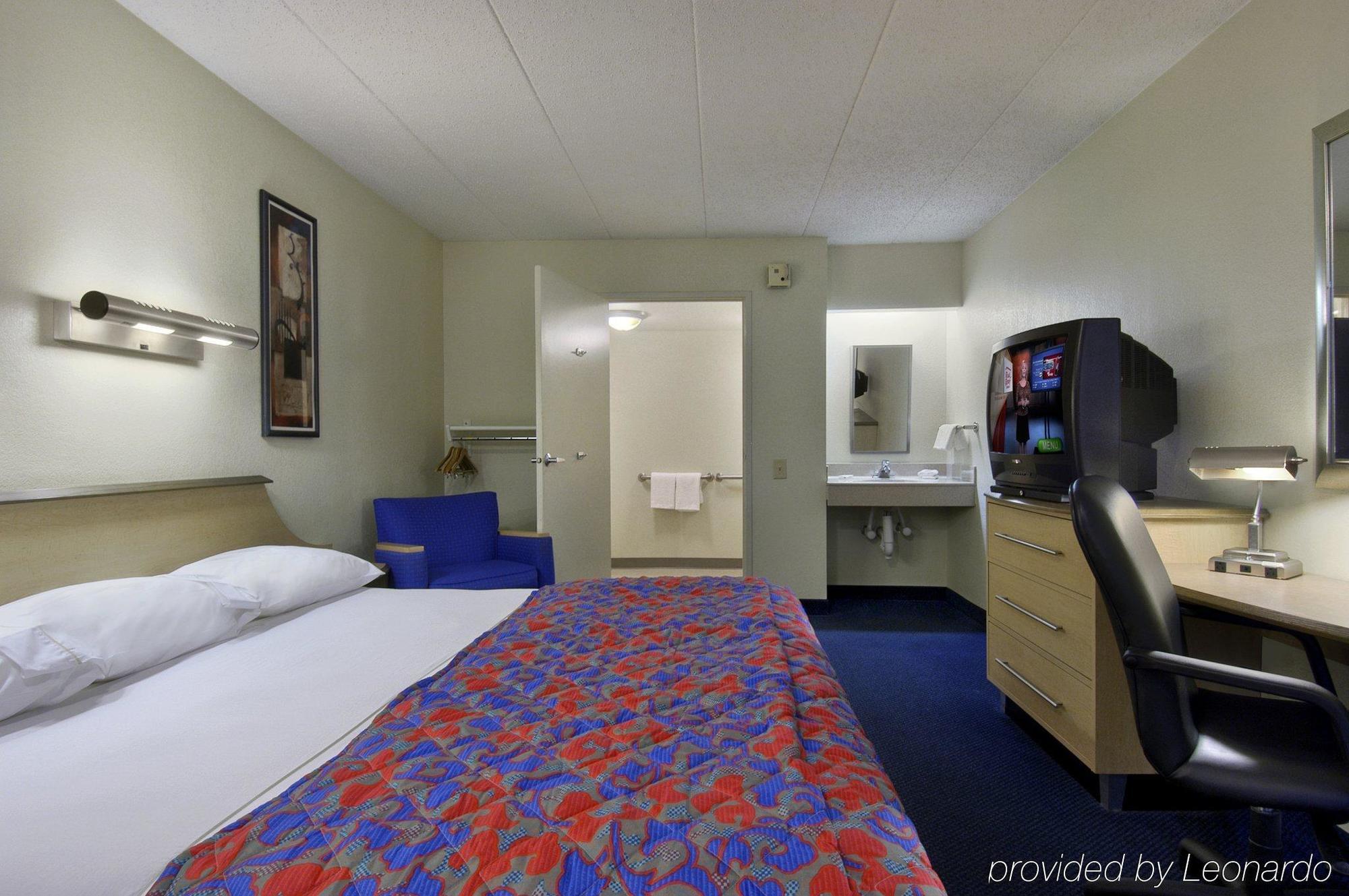 Red Roof Inn Columbus West - Hilliard New Rome Екстериор снимка